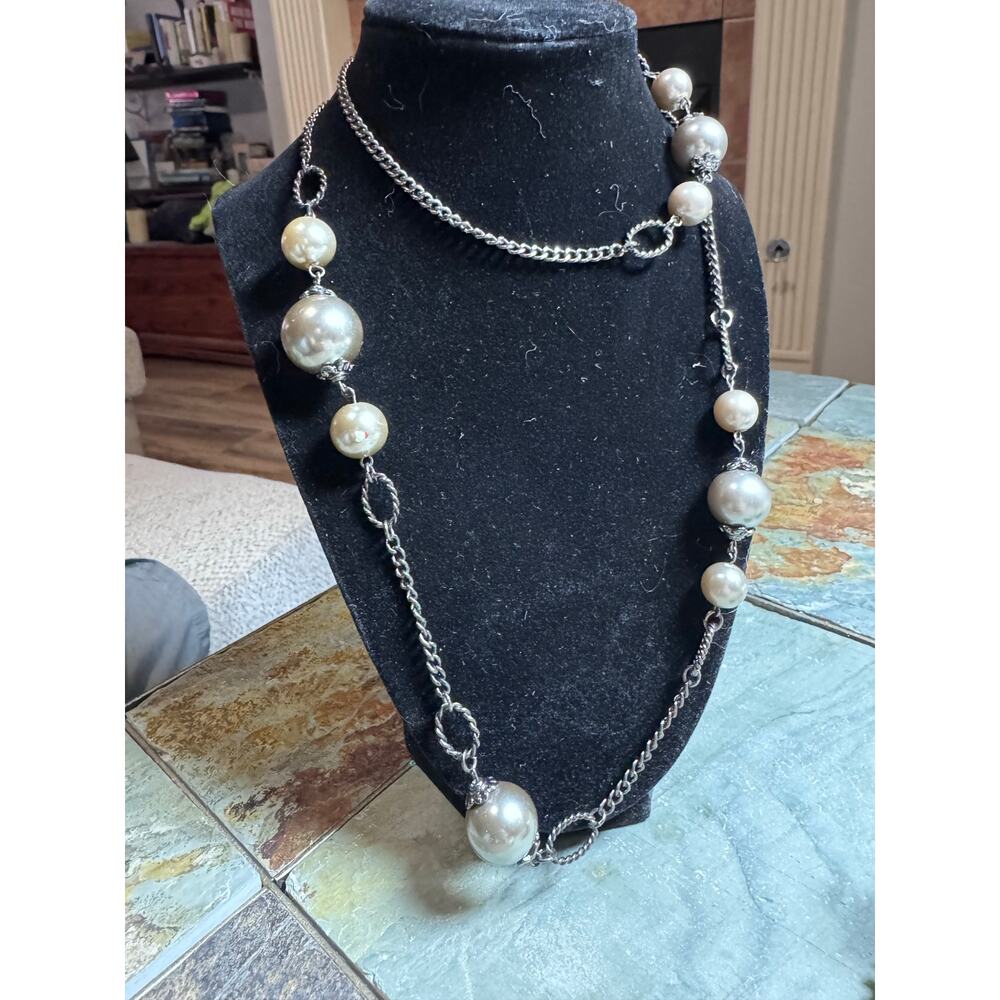 Gunmetal Grey Faux Pearl Statement Necklace – Oversized Chunky Chain